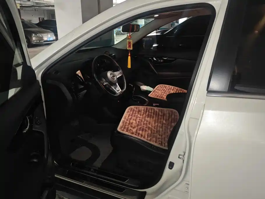 Nissan X-Trail — миниатюра 9