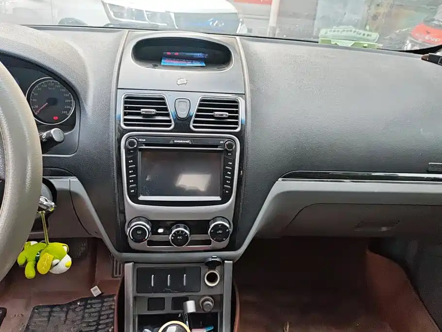 Geely Emgrand Classic — миниатюра 13