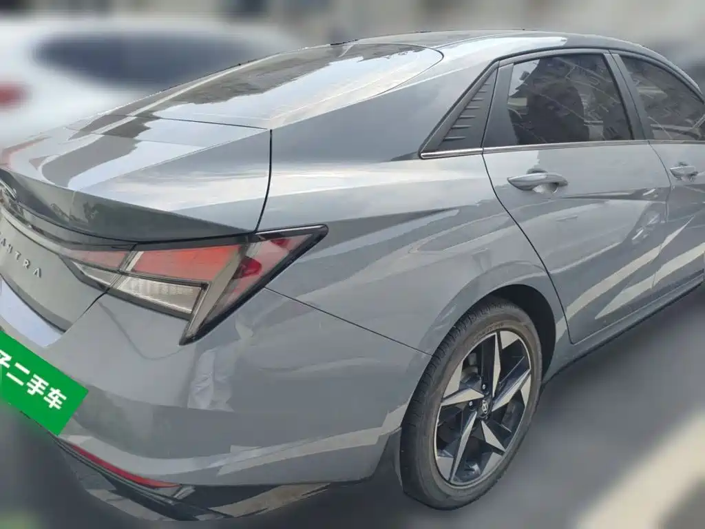 Hyundai Elantra — миниатюра 4