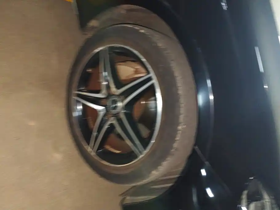 Mercedes-Benz E-Class — миниатюра 6