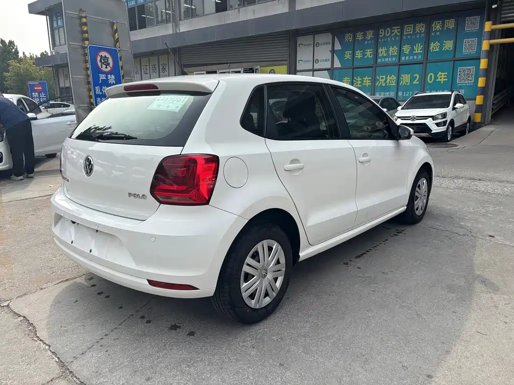 Volkswagen Polo — миниатюра 4