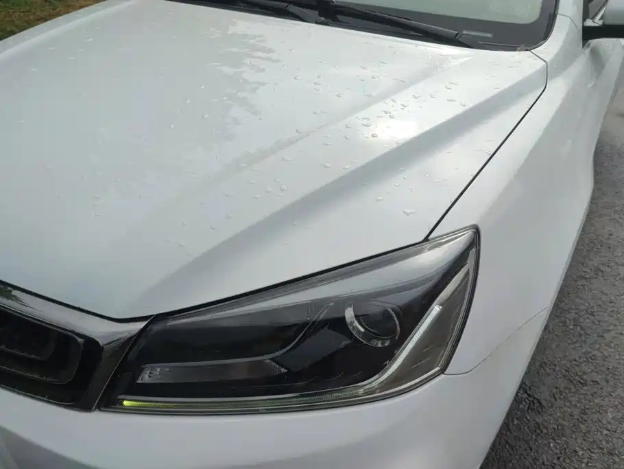 Geely Emgrand — миниатюра 5