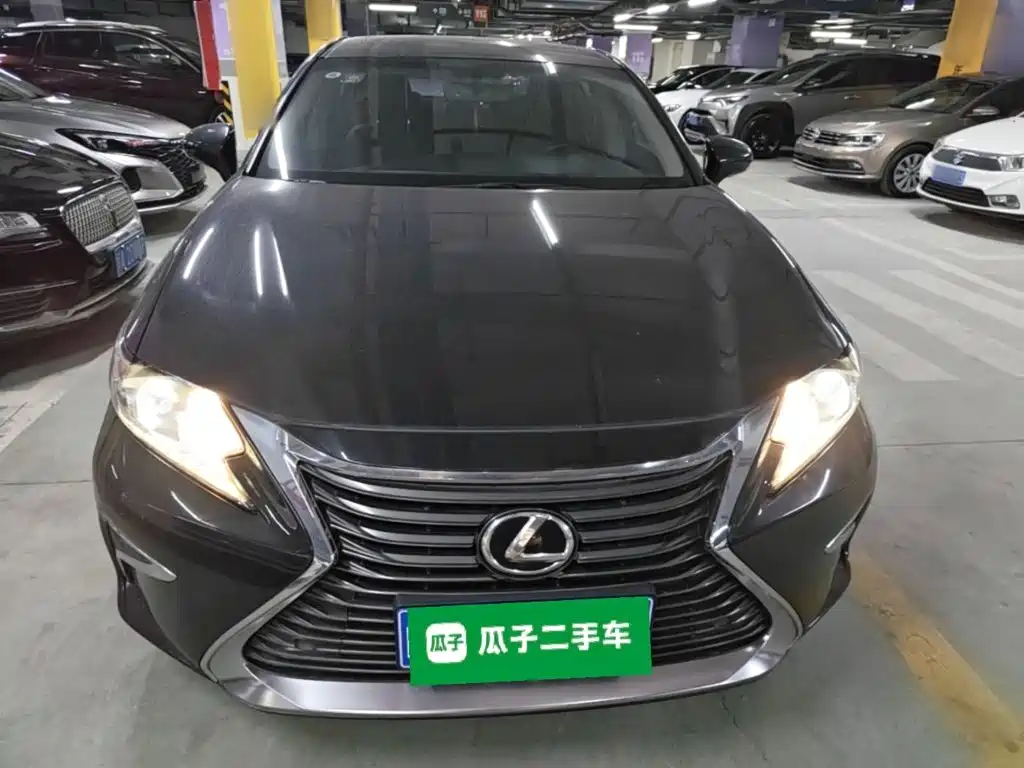 Lexus ES — миниатюра 3