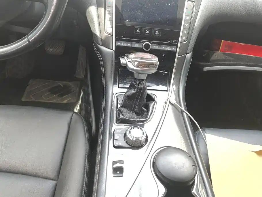 Infiniti Q50L — миниатюра 16