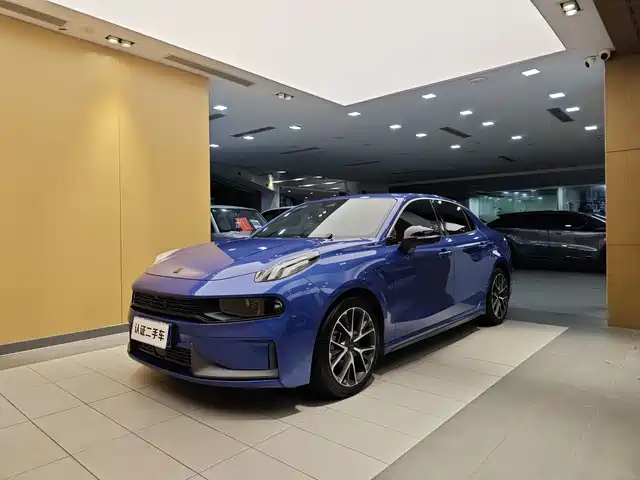 2020 Lynk & Co 03