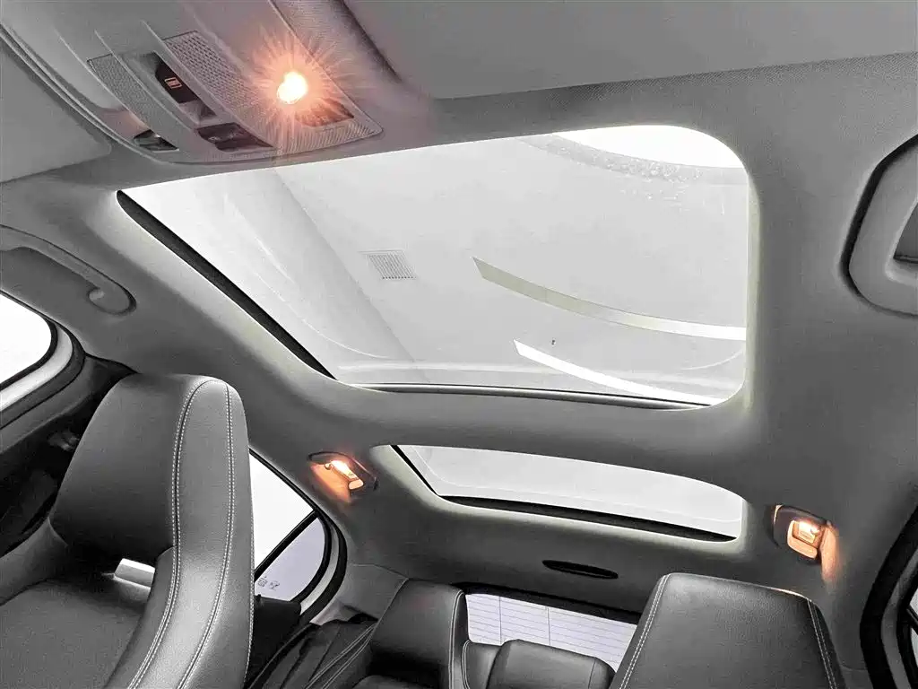 Mercedes-Benz GLA — миниатюра 11