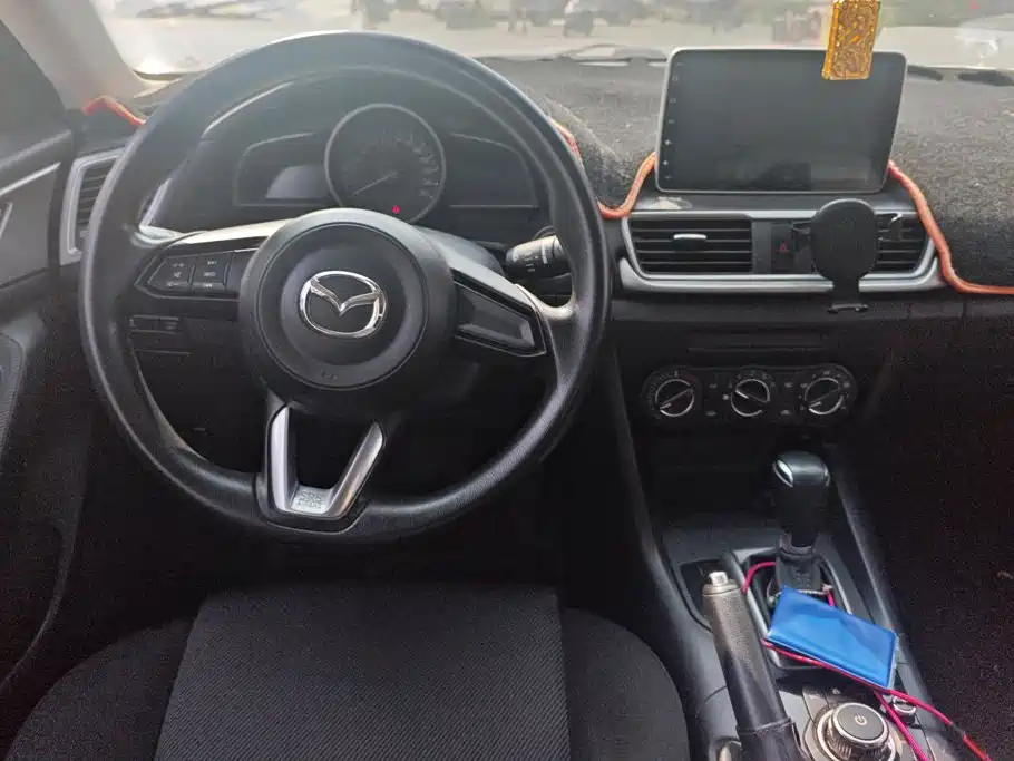 Mazda 3 Axela — миниатюра 15