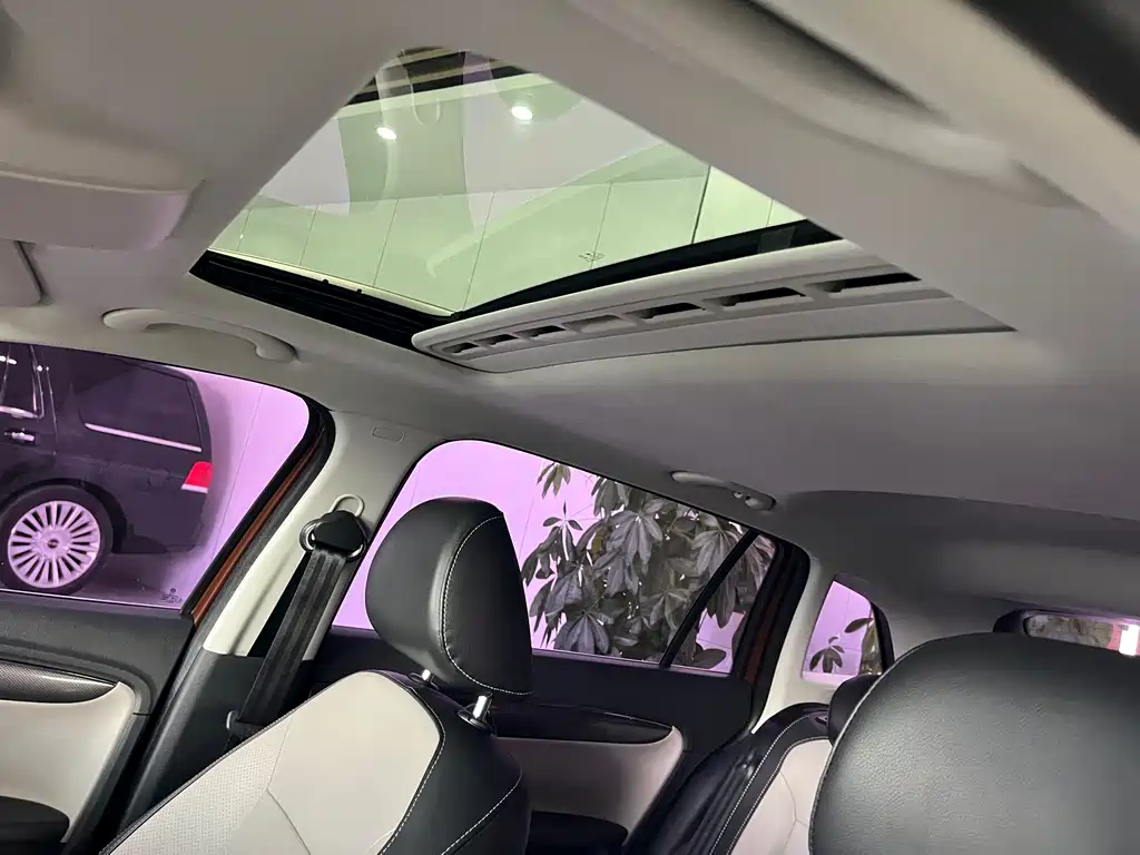 Volkswagen Cross Lavida — миниатюра 12
