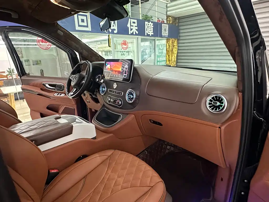 Mercedes-Benz Vito — миниатюра 13