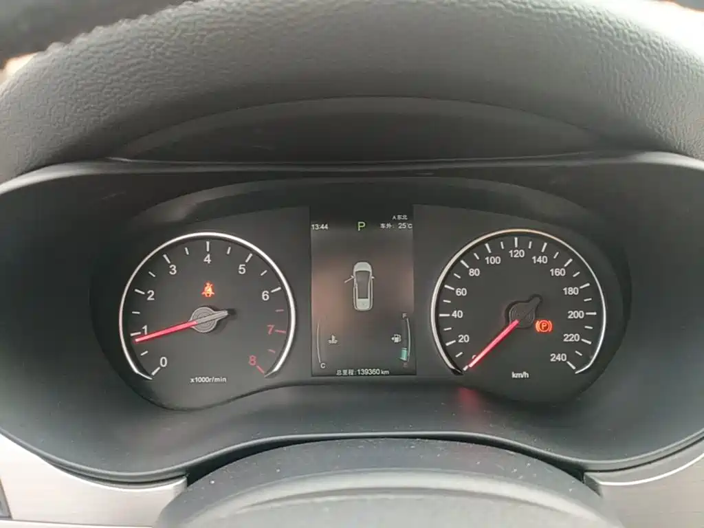 BYD MAX — миниатюра 12