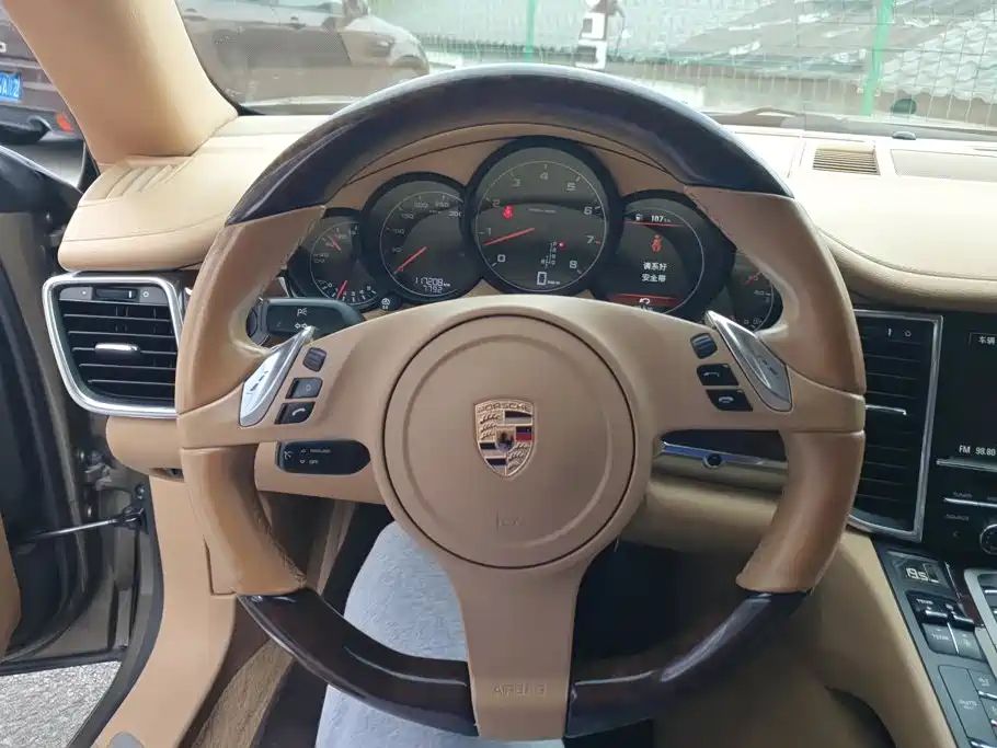 Porsche Panamera — миниатюра 15