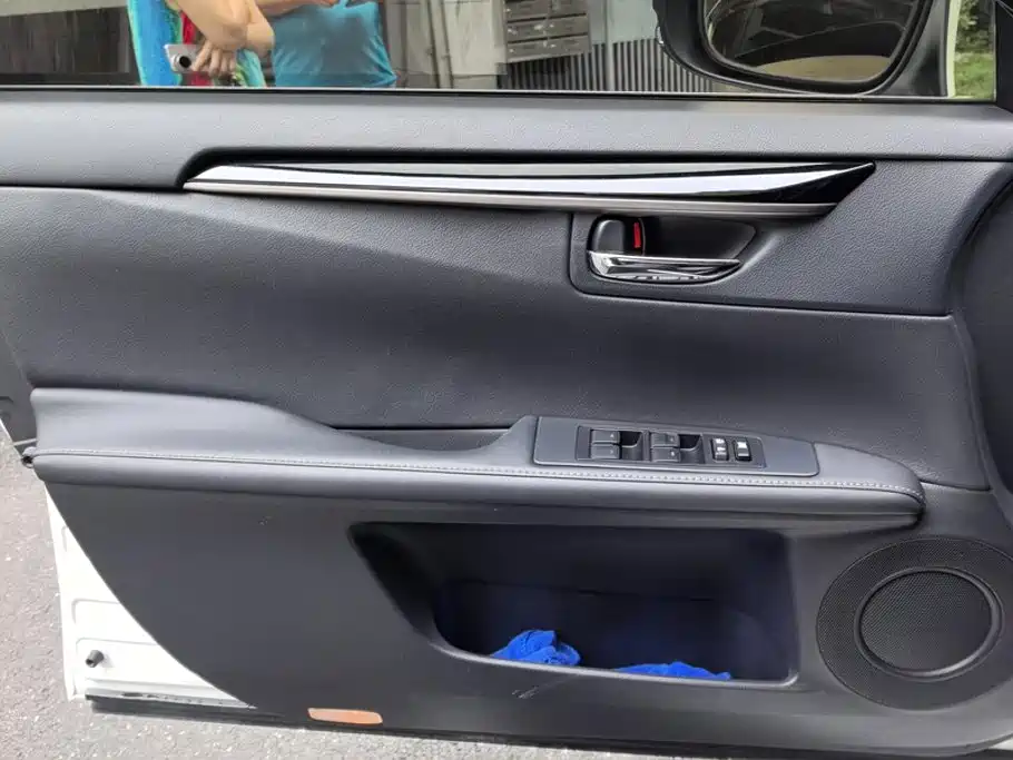 Lexus ES — миниатюра 7