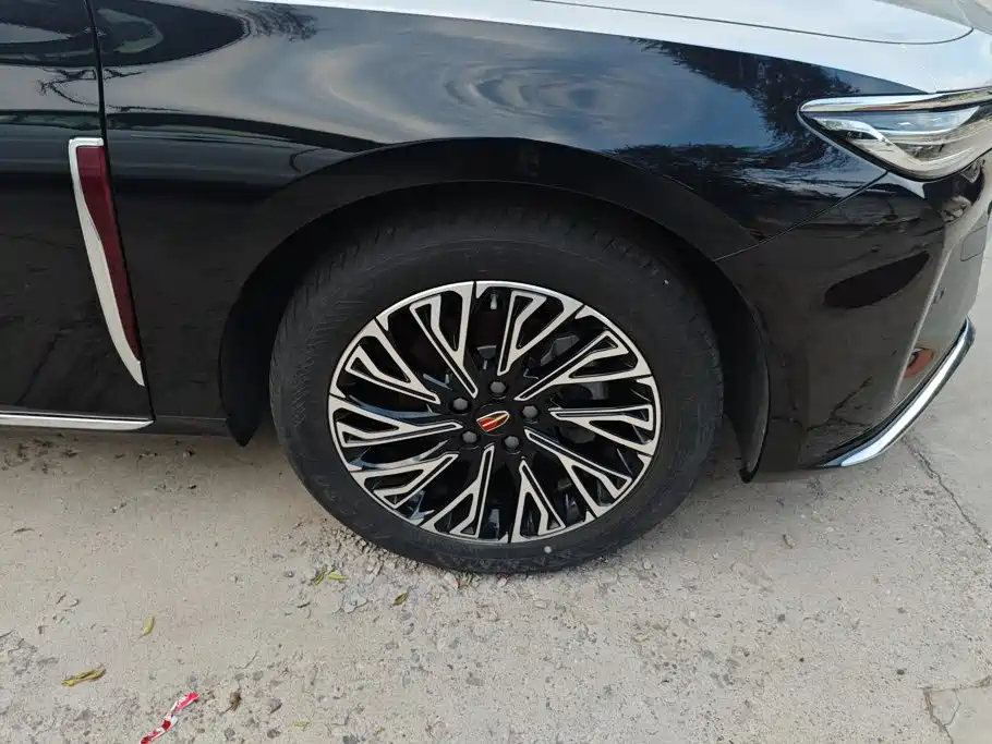 Hongqi Hongqi H5 — миниатюра 6