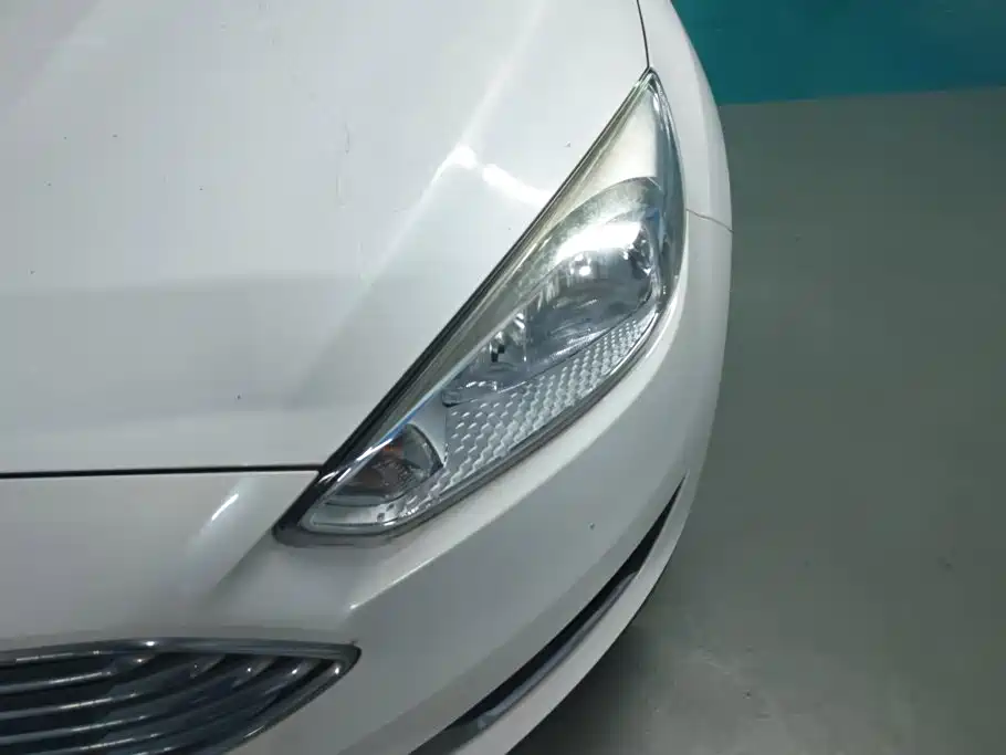 Ford Focus — миниатюра 5