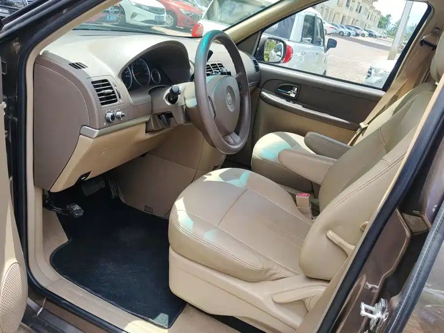 Buick GL8 — миниатюра 9