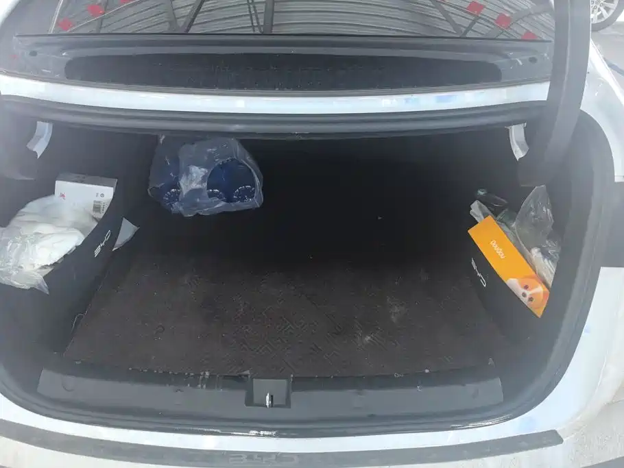 BYD Qin L — миниатюра 4