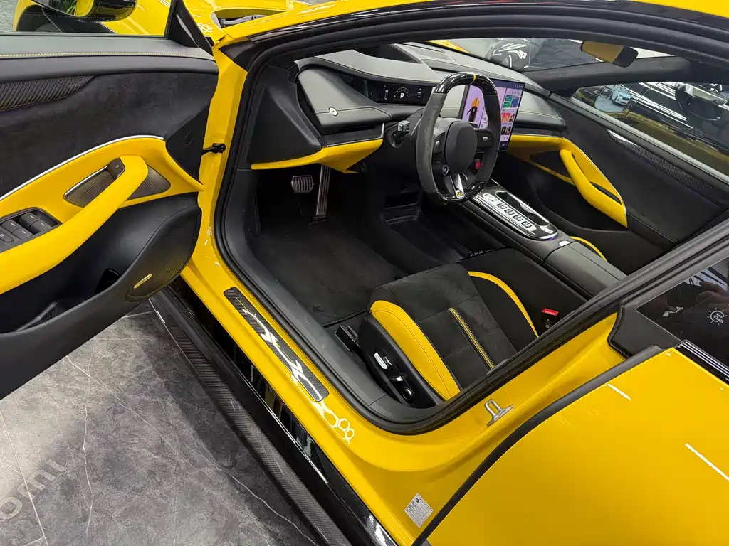 XIAOMI CAR XIAOMI SU7 ULTRA