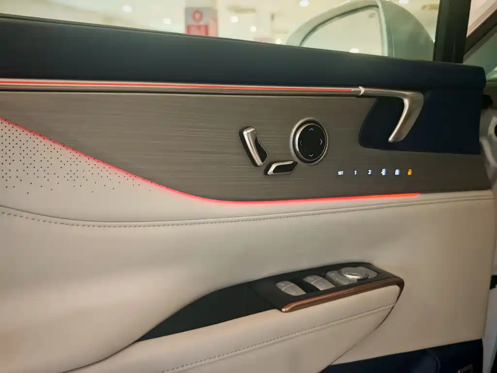 BUICK GL8 NEW ENERGY