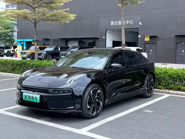 2023 Zeekr 001