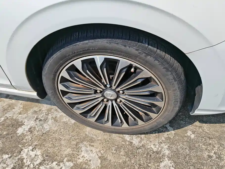 Changan Eado — миниатюра 6