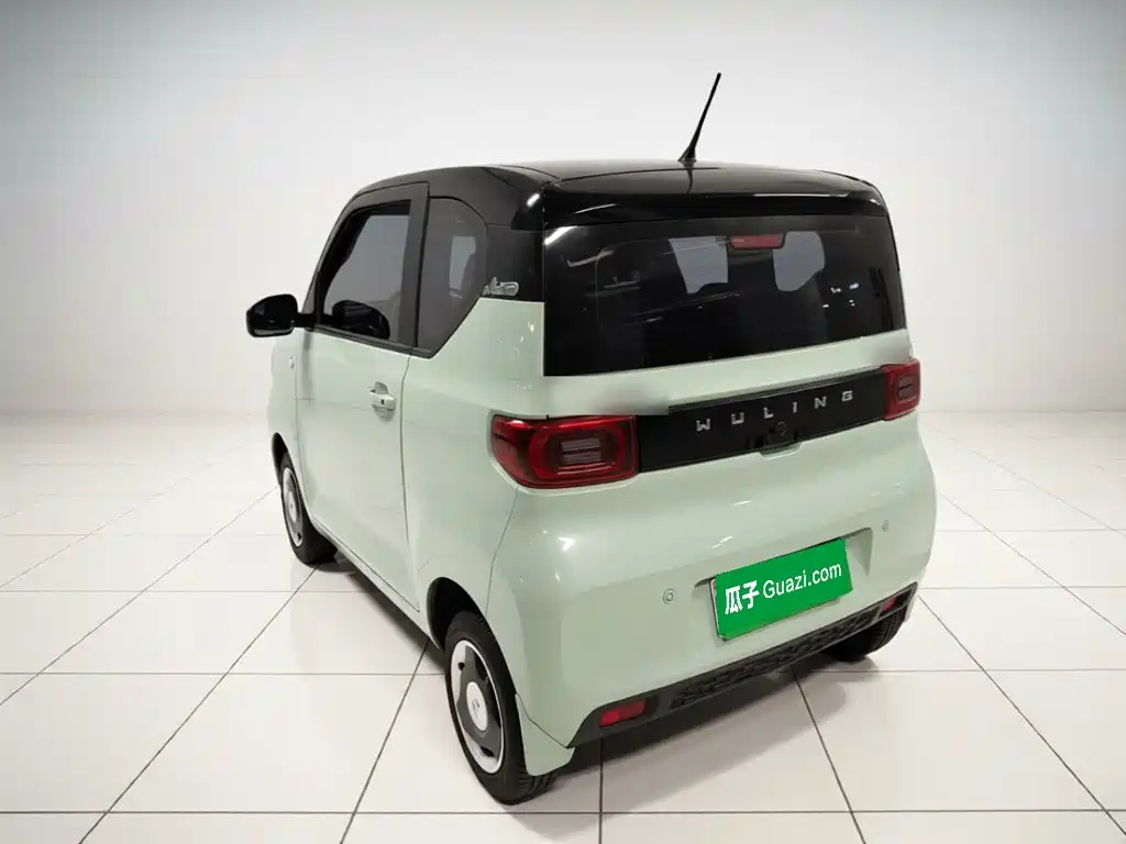Wuling MINIEV — миниатюра 4