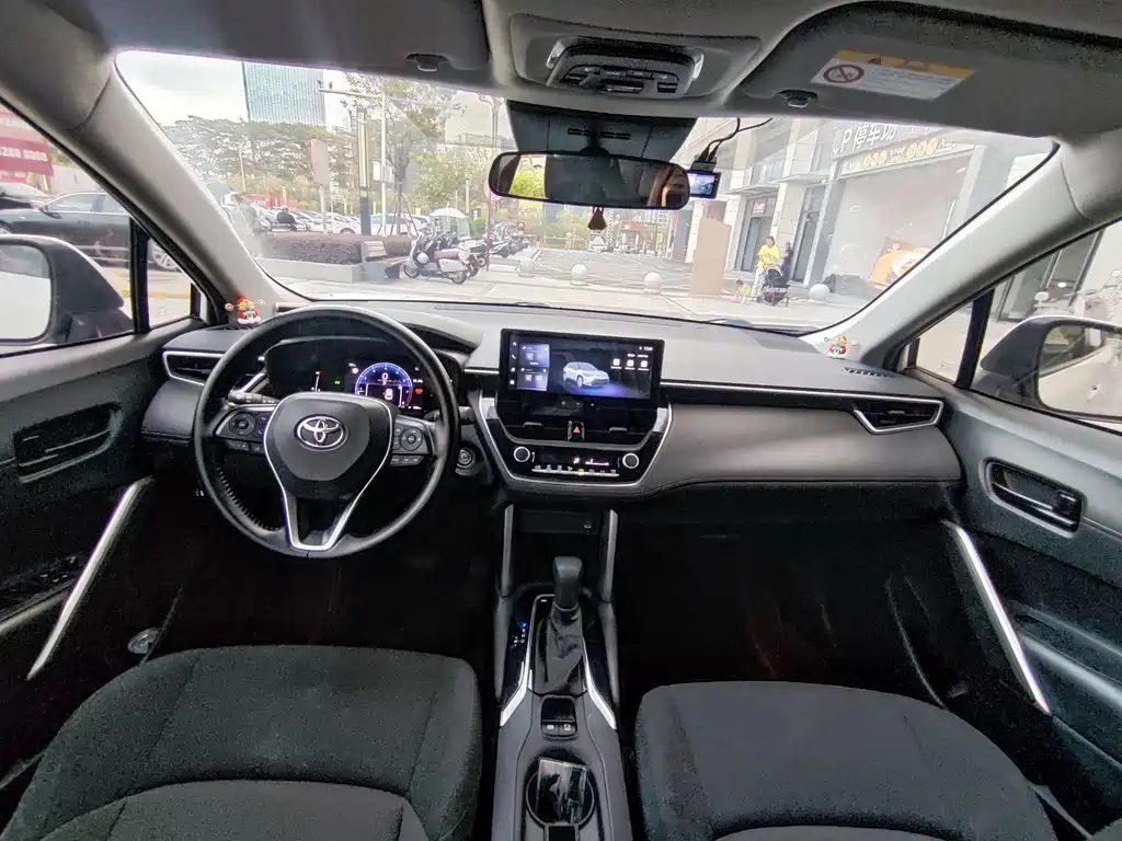 Toyota Frontlander — миниатюра 6