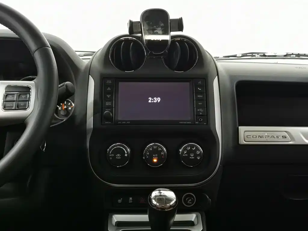 Jeep Compass (Import) — миниатюра 12