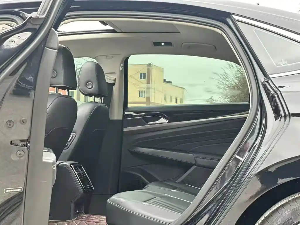 Volkswagen Passat — миниатюра 6