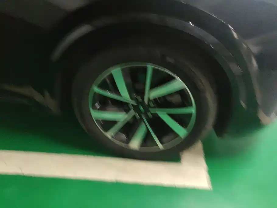 Li Auto Li L8 — миниатюра 6