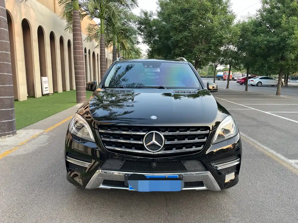 Mercedes-Benz M-Class — миниатюра 2