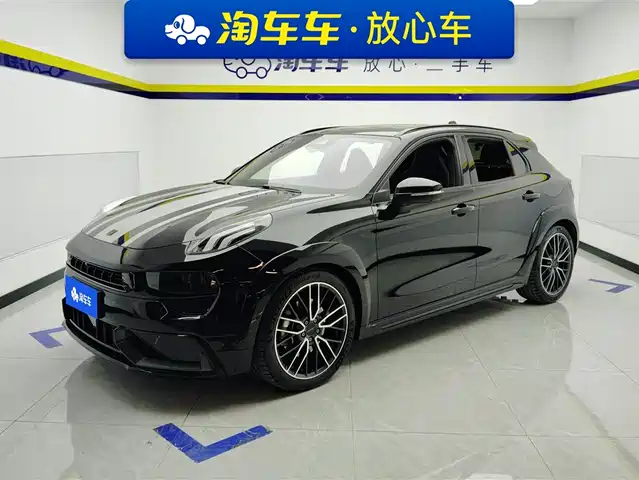 LYNK & CO. 02 HATCHBACK
