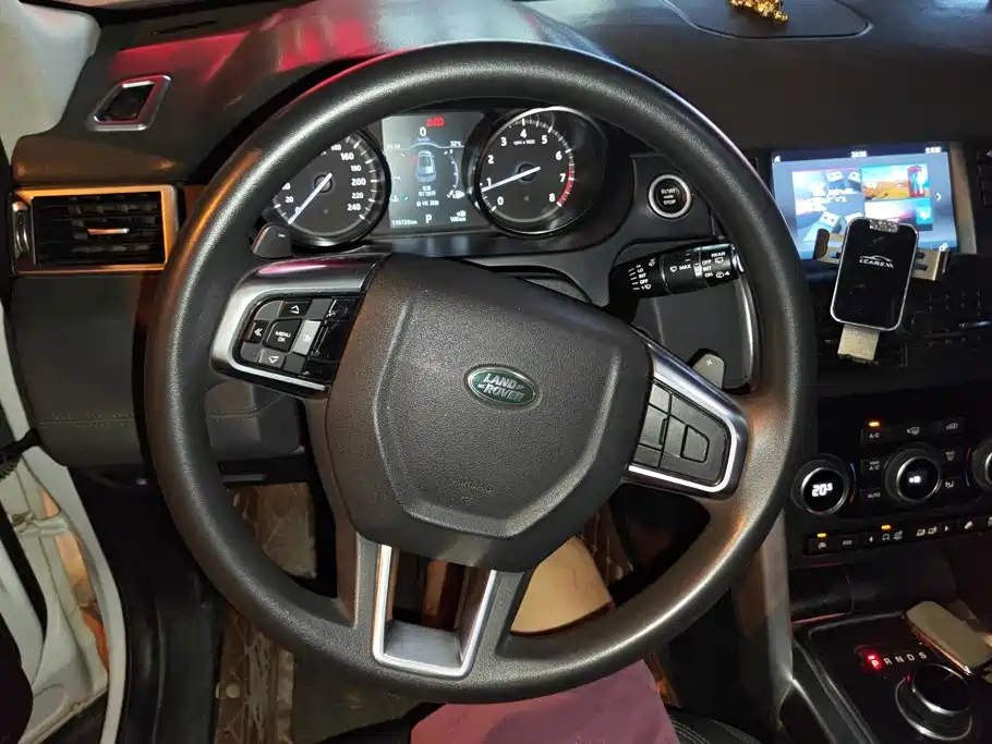 Land Rover Discovery Sport — миниатюра 15