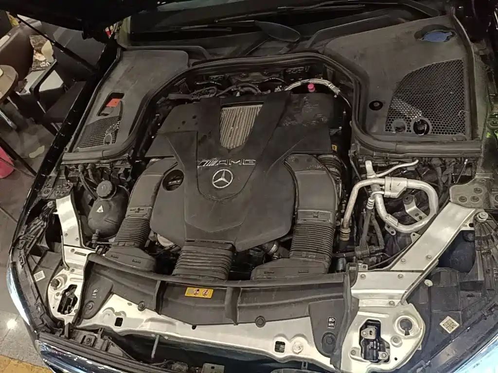Mercedes-Benz E-Class — миниатюра 20