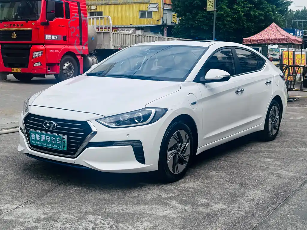 Hyundai Elantra PHEV 2020