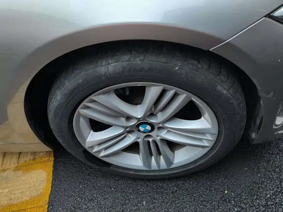BMW 3 Series — миниатюра 6