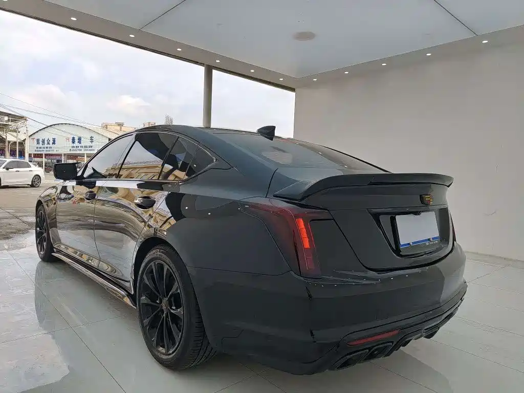 Cadillac CT5 — миниатюра 13