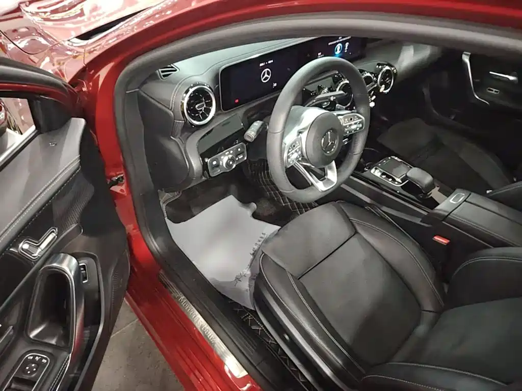Mercedes-Benz A-Class — миниатюра 16