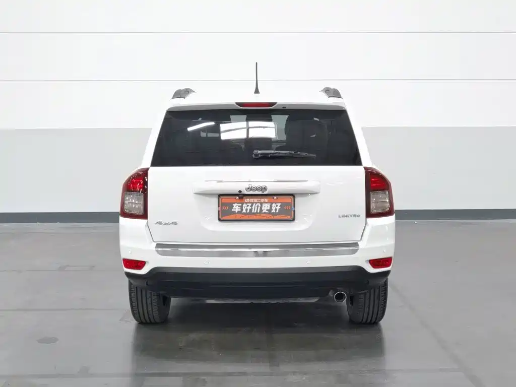 Jeep Compass (Import) — миниатюра 4