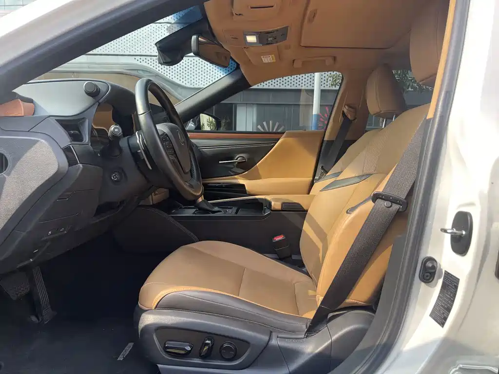 Lexus ES — миниатюра 4