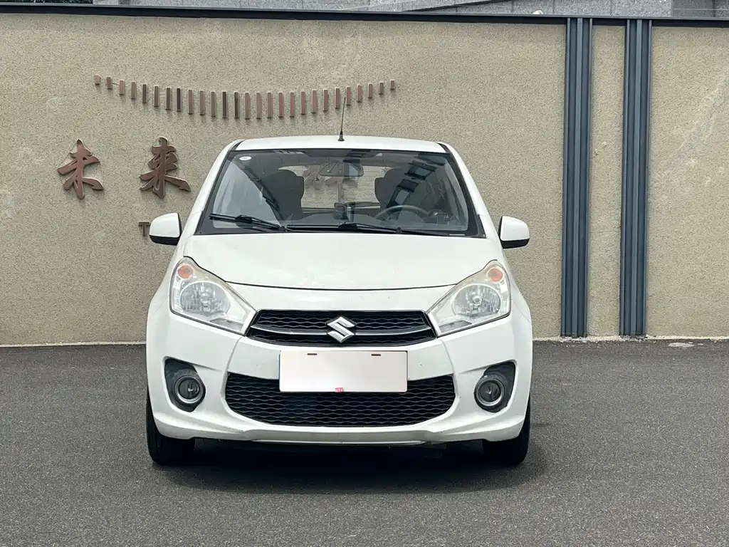 Suzuki Alto 2013 1.0L MT Luxury