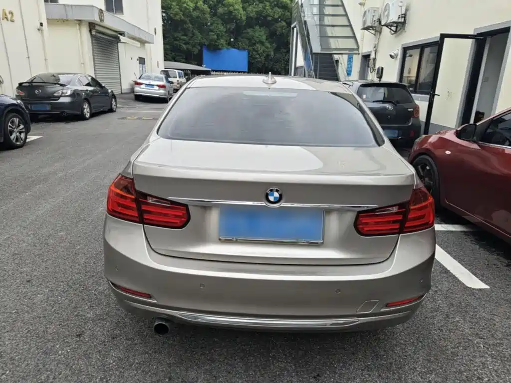 BMW 3 Series — миниатюра 6
