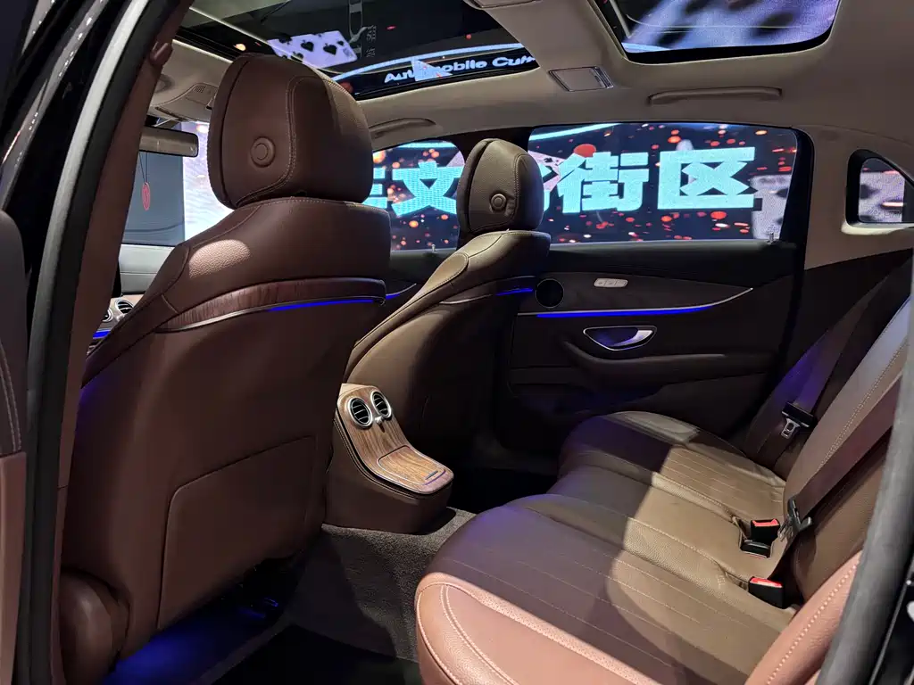 MERCEDES-BENZ E CLASS