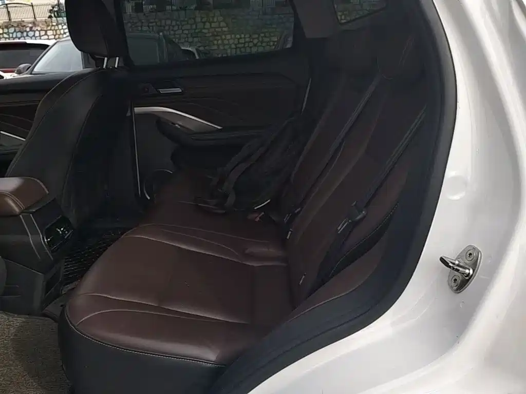 Wey Wey VV6 — миниатюра 17