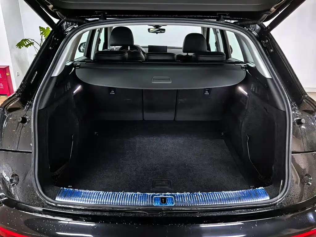 Audi Q5L — миниатюра 6