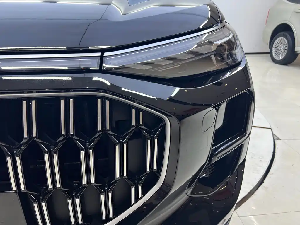 Audi Q6 — миниатюра 12