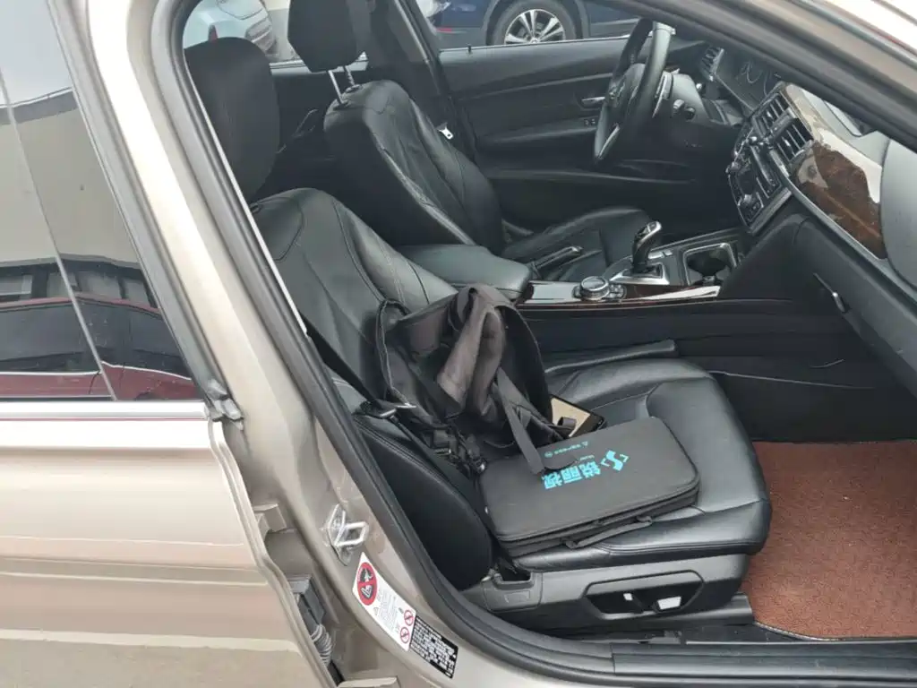 BMW 3 Series — миниатюра 25