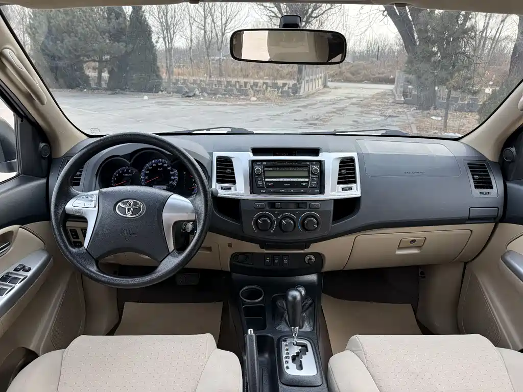 TOYOTA FORTUNER