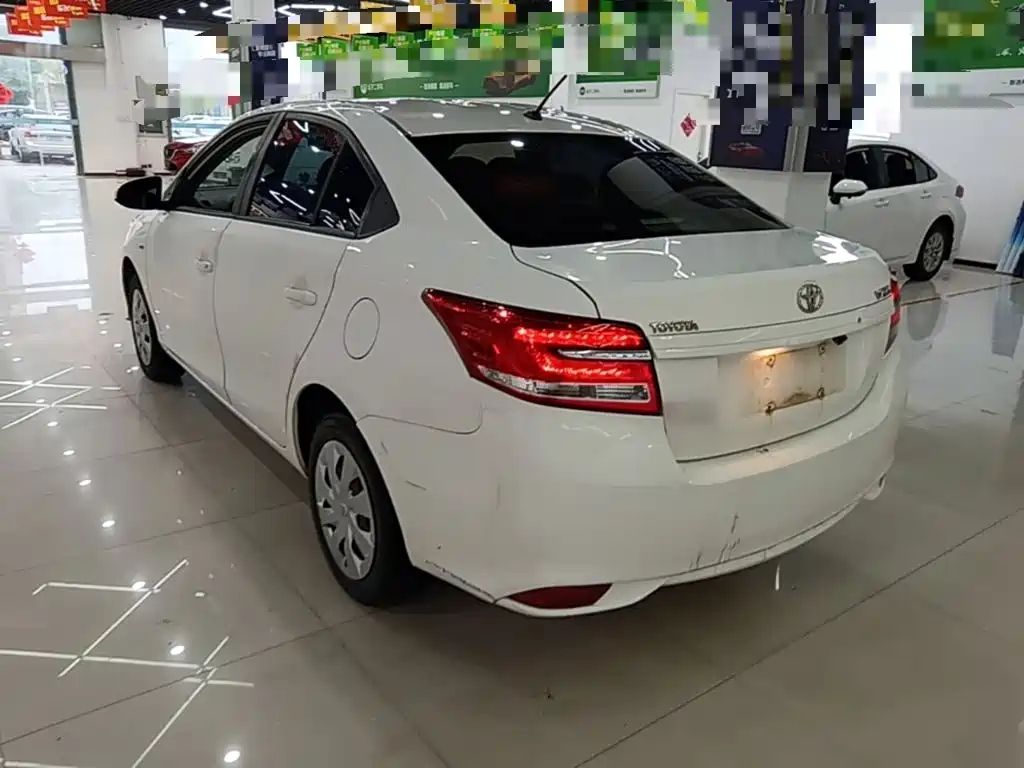 Toyota Vios — миниатюра 5