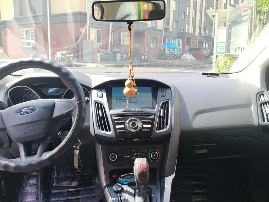 Ford Focus — миниатюра 13