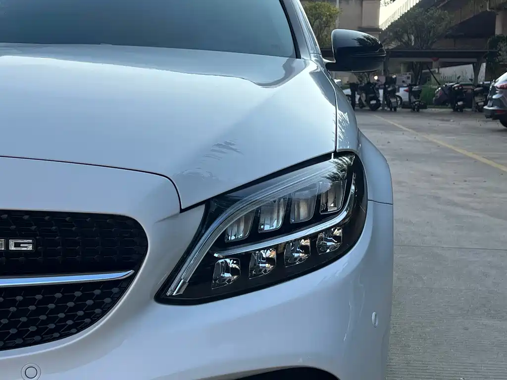 Mercedes-Benz C-Class — миниатюра 11